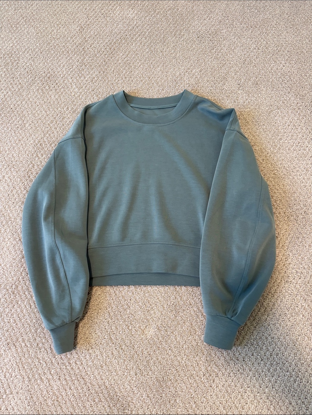 lululemon athletica Cropped Crewneck Sweater in Sage